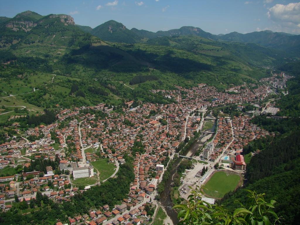 Olymp Hotel Teteven Dış mekan fotoğraf